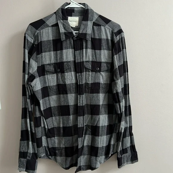 American Eagle, Men’s flannel long sleeve! Medium, Black and gray - Picture 1 of 3